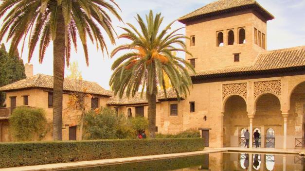 itinerary_lg_2Spain-Alhambra-Gardens-Palace-IS-494791-Md-RGB (1)